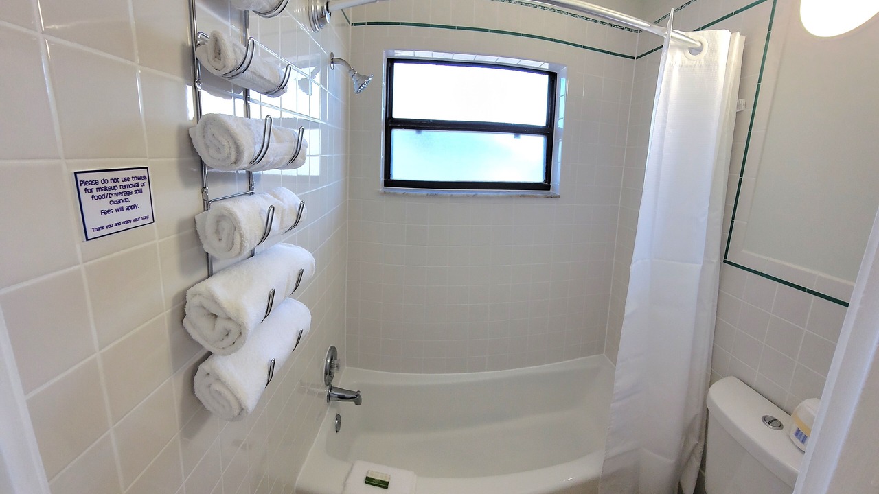Photo of Bathroom in Treasure Island