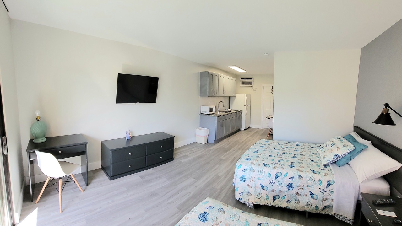 Photo of Bedroom in Treasure Island