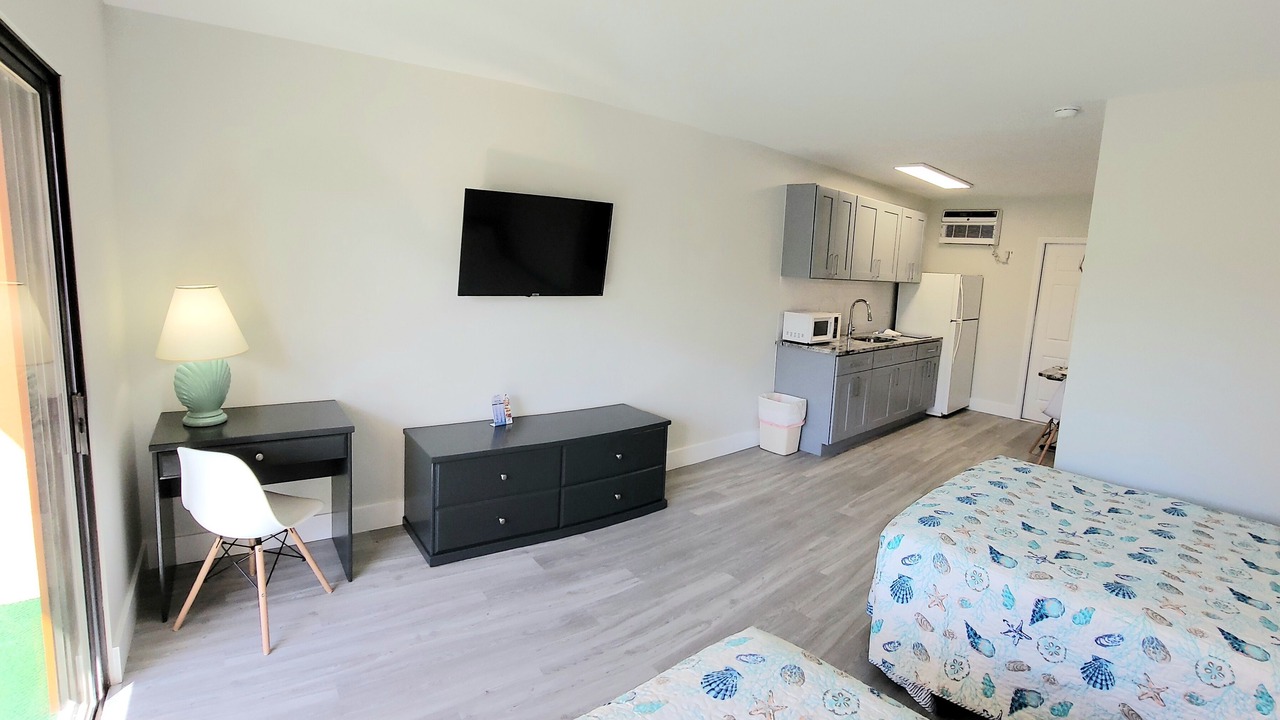 Photo of Bedroom in Treasure Island