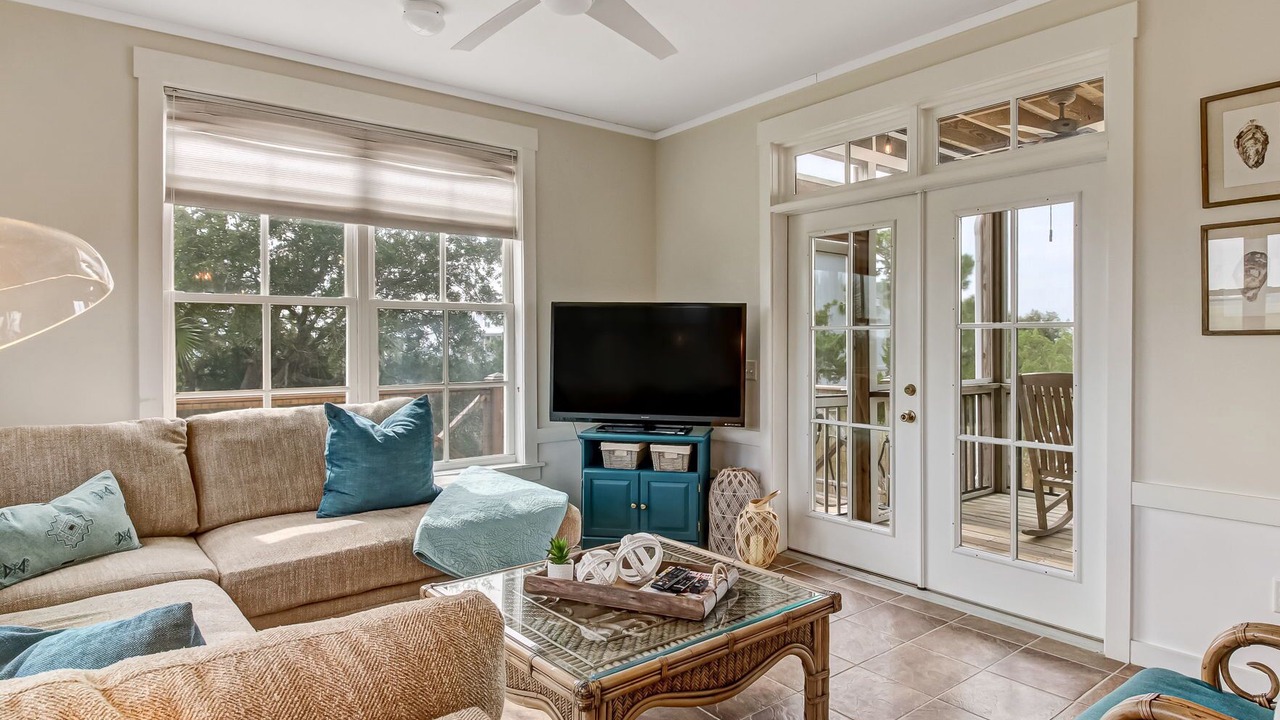 Photo of Livingroom in Tybee Island