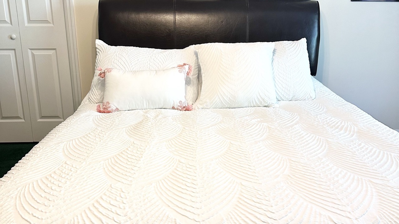 Photo of Bedroom in Evans