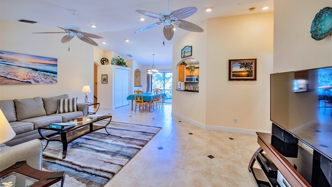 Photo of Bedroom in Floridana Beach