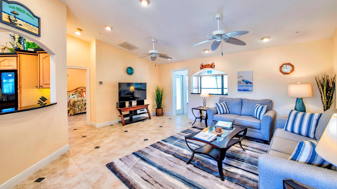 Photo of Bedroom in Floridana Beach