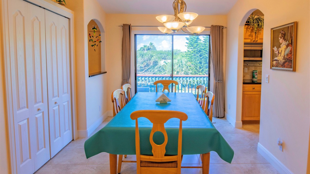 Photo of Bedroom in Floridana Beach