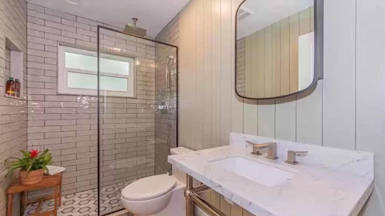 Photo of Bathroom in Central Beach
