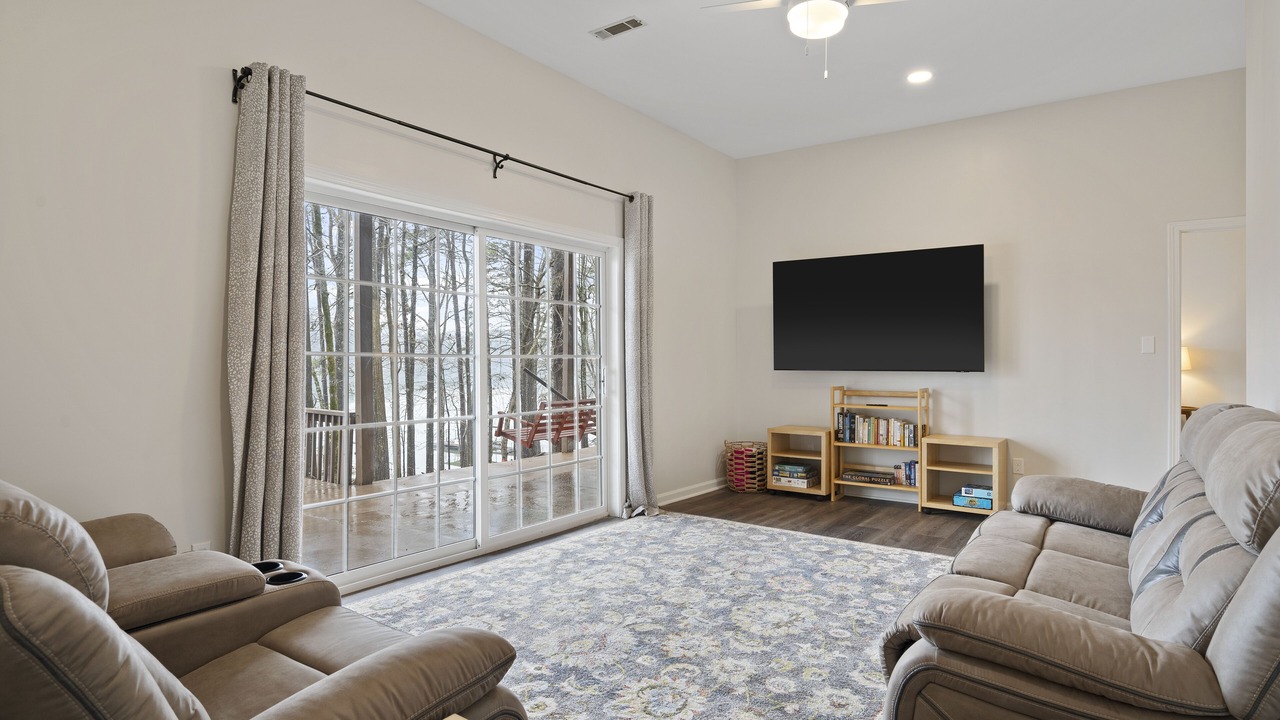 Photo of Livingroom in Westminster