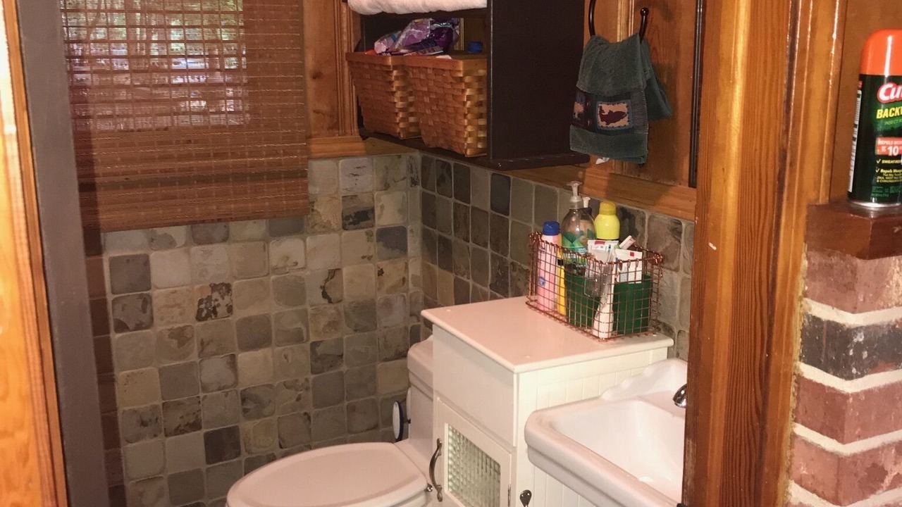Photo of Bathroom in Mountain Rest