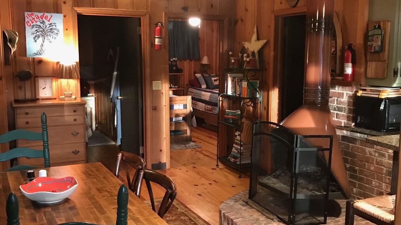 Photo of Livingroom in Mountain Rest
