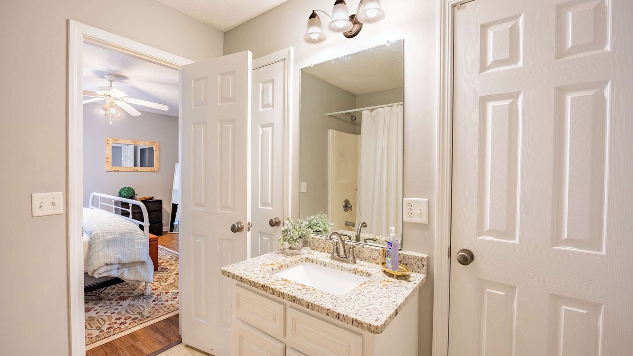Photo of Bathroom in Statesboro