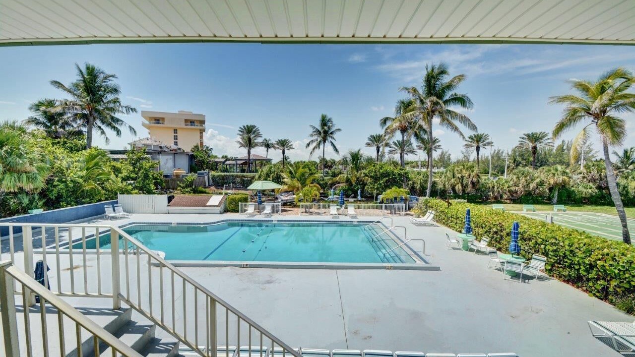Photo of Outdoor in Hutchinson Island South