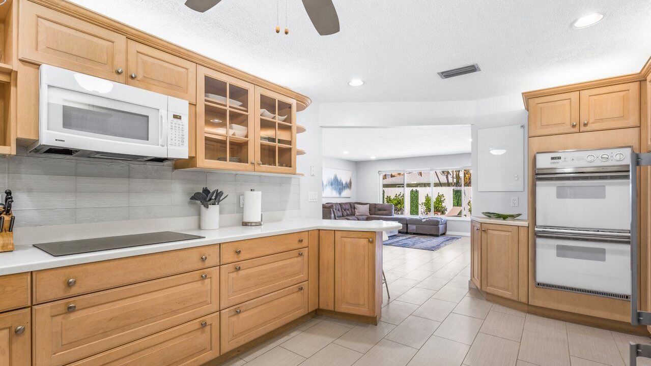 Photo of Kitchen in Tropic Palms