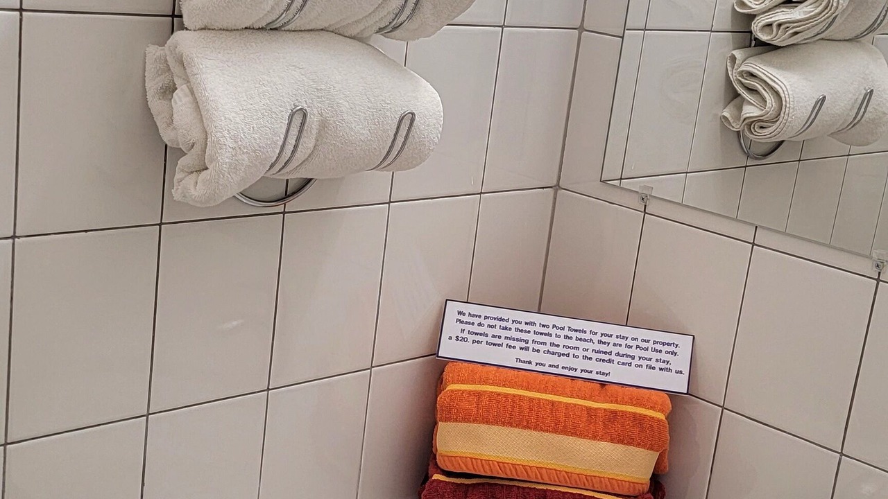 Photo of Bathroom in Treasure Island