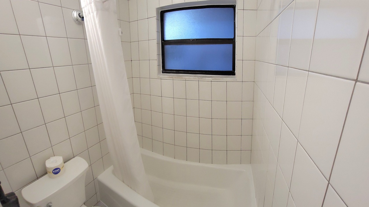 Photo of Bathroom in Treasure Island