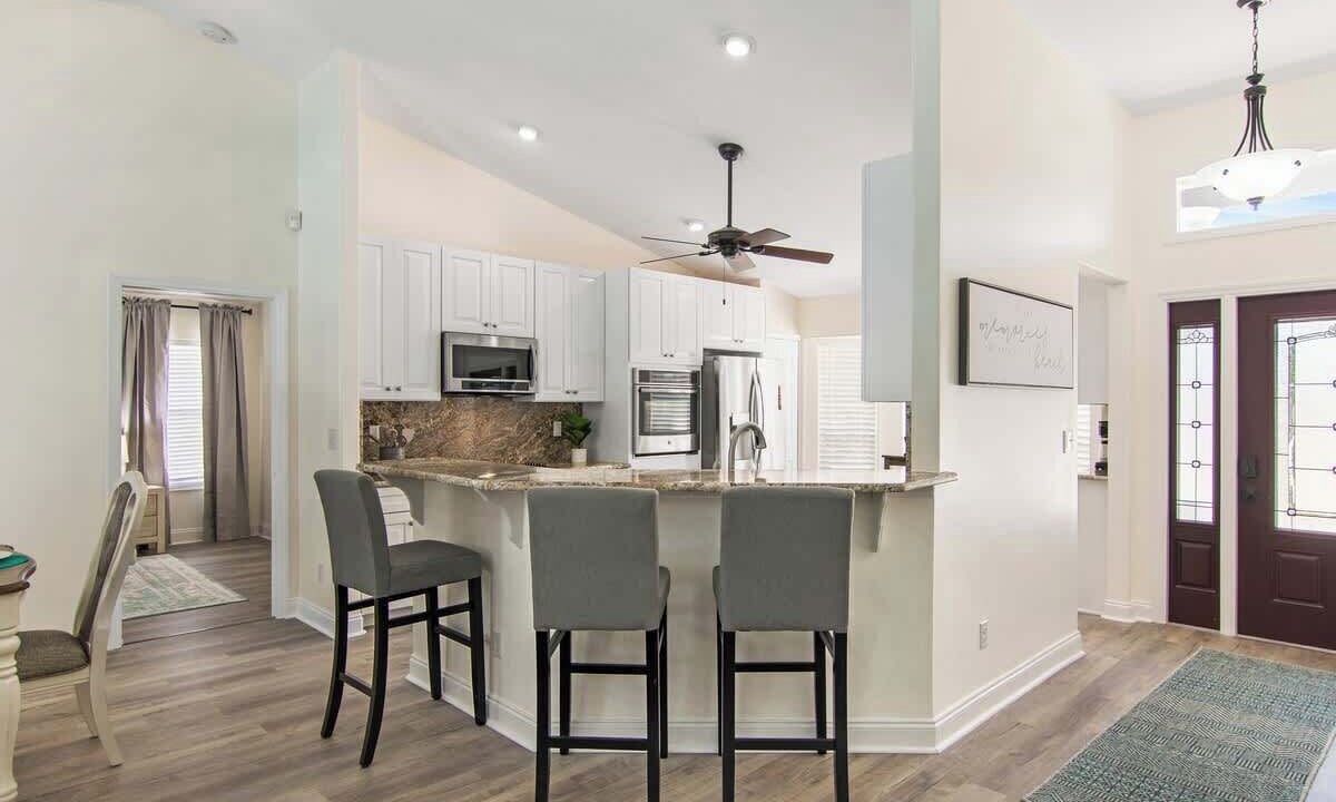 Photo of Kitchen in Sebastian Highlands
