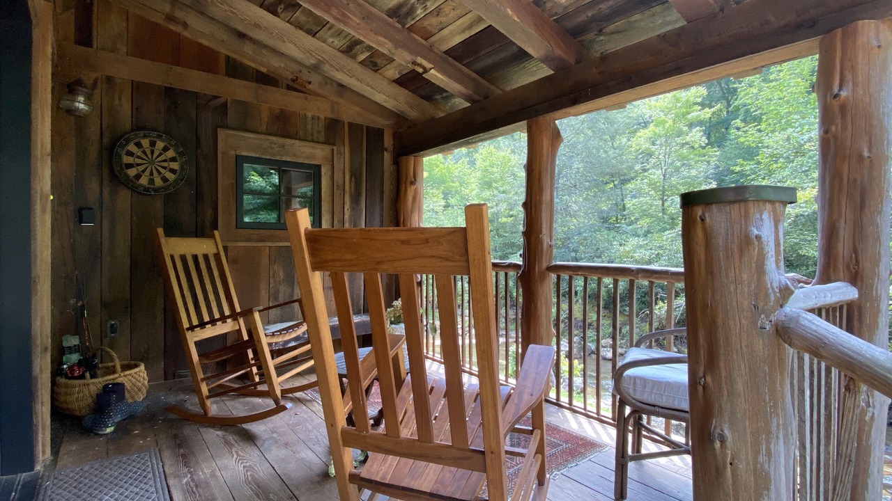 Photo of Patio Balcony in Cullowhee