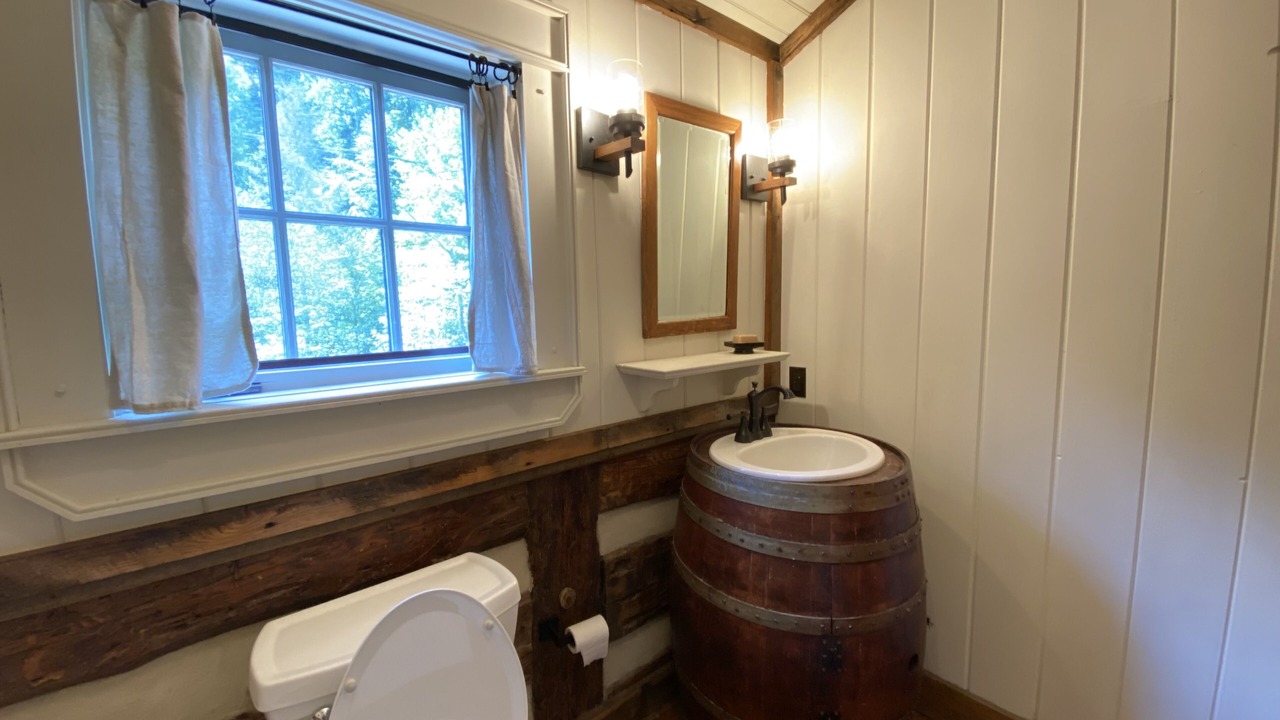 Photo of Bathroom in Cullowhee