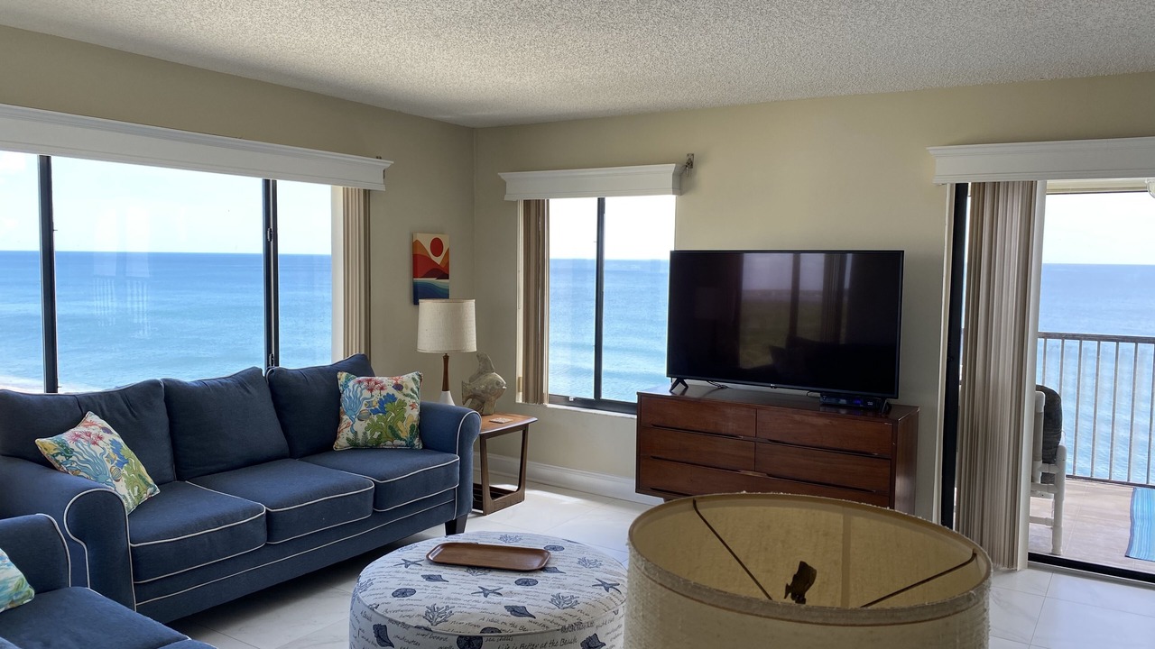Photo of Livingroom in Melbourne Beach