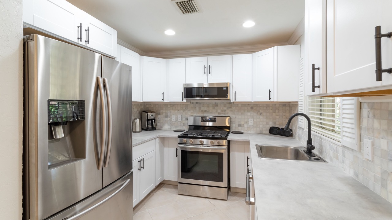 Photo of Kitchen in Tropic Palms
