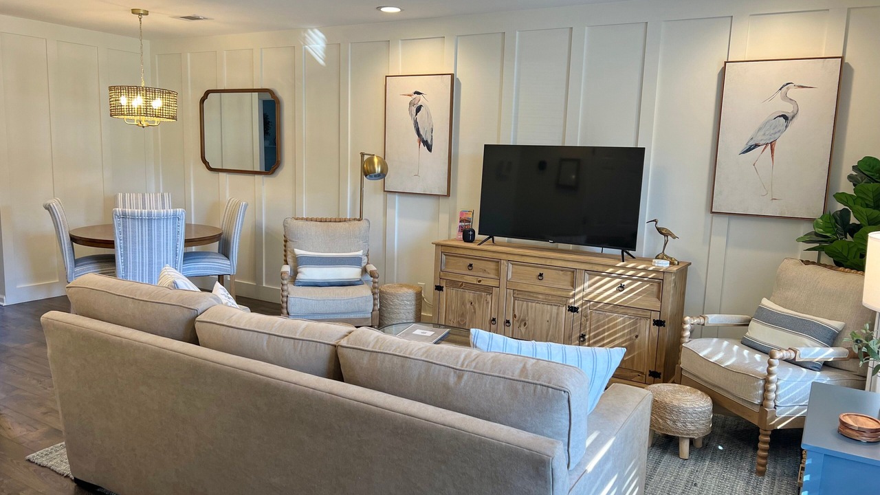 Photo of Livingroom in Historic District