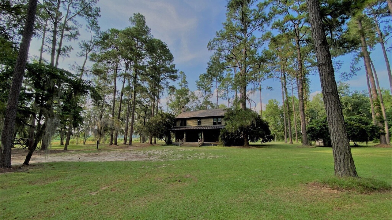 Photo of Others in Ruffin
