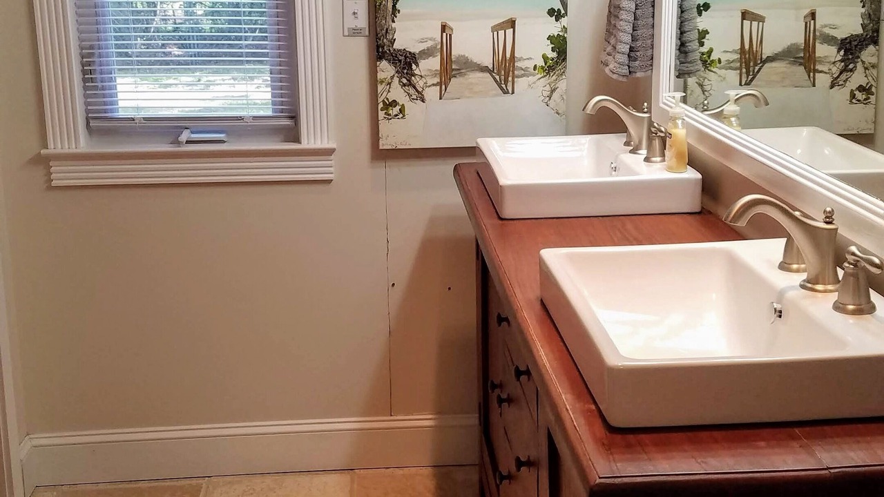 Photo of Bathroom in Beaufort