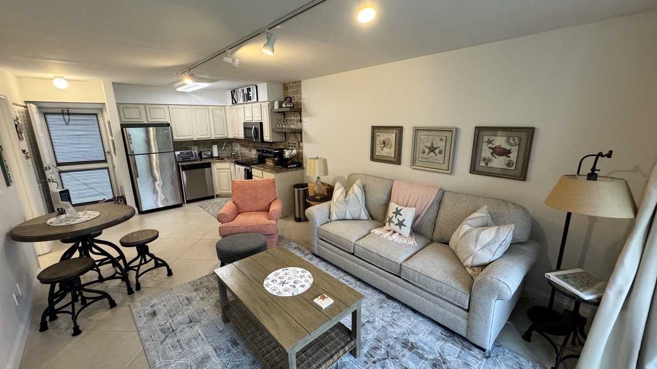 Photo of Livingroom in Fort Pierce