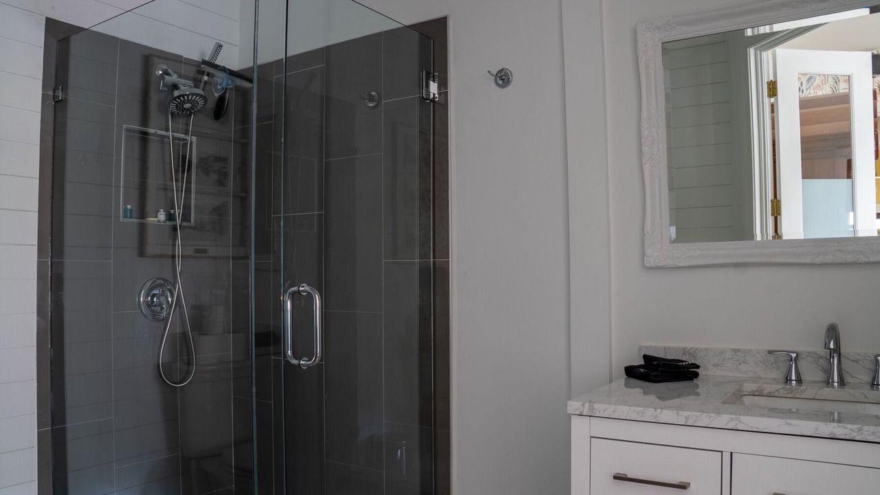 Photo of Bathroom in Uptown