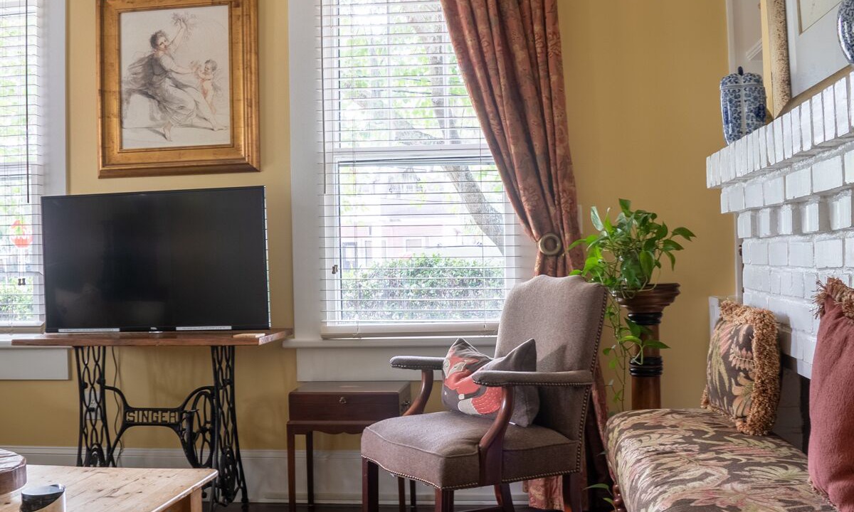 Photo of Livingroom in Uptown