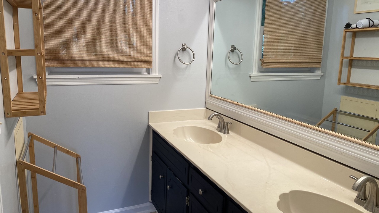 Photo of Bathroom in Edisto Island