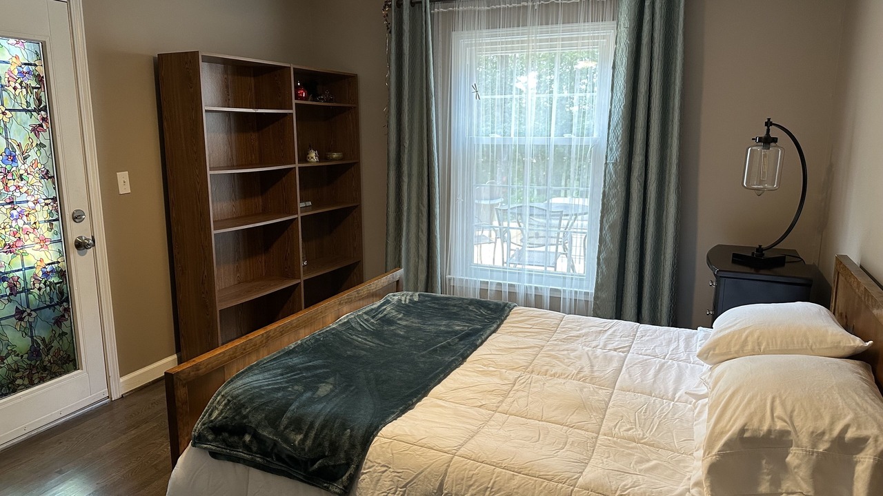 Photo of Bedroom in Anderson