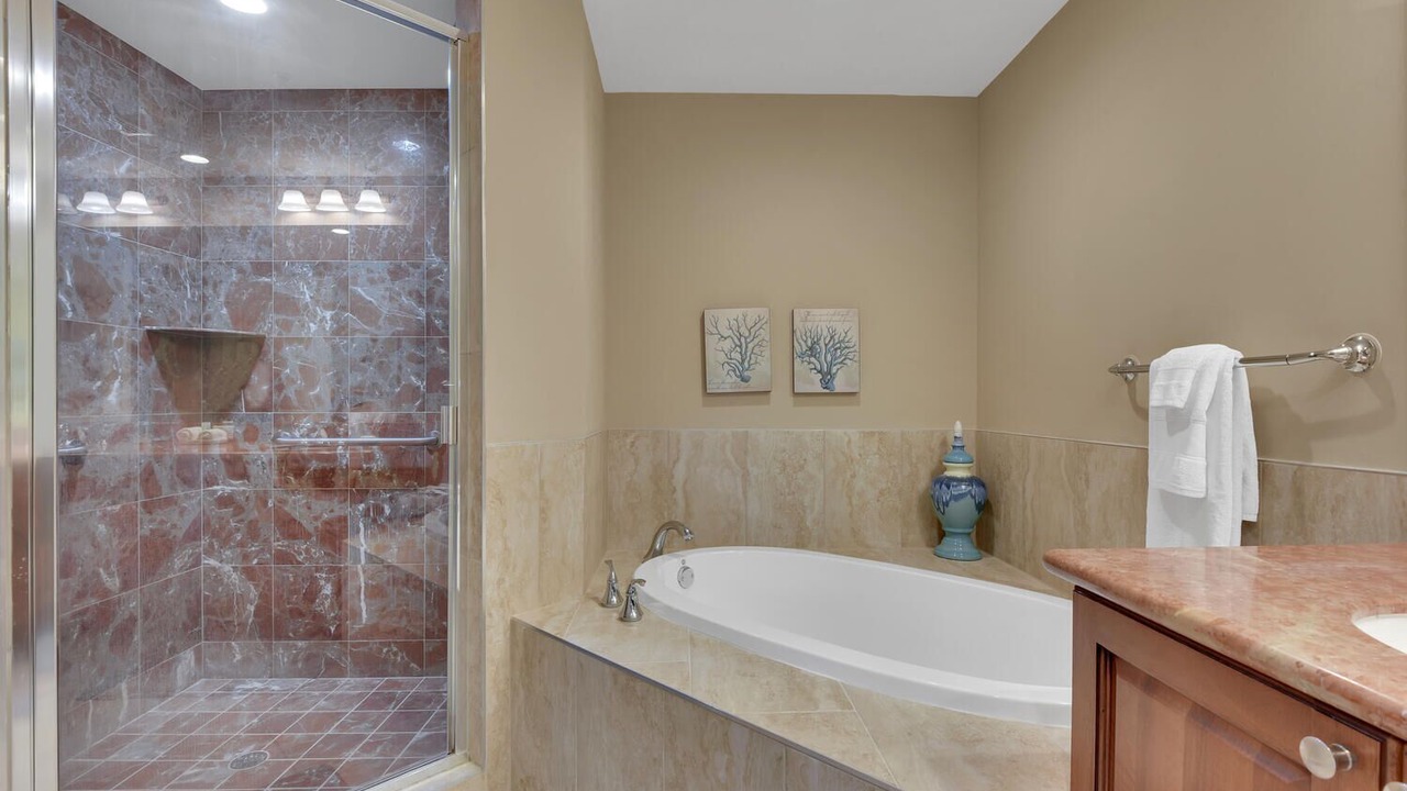 Photo of Bathroom in Royal Harbor