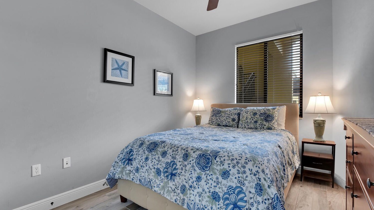 Photo of Bedroom in Royal Harbor