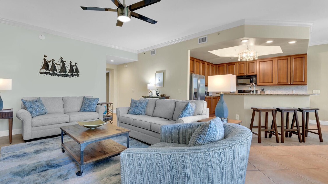 Photo of Livingroom in Royal Harbor
