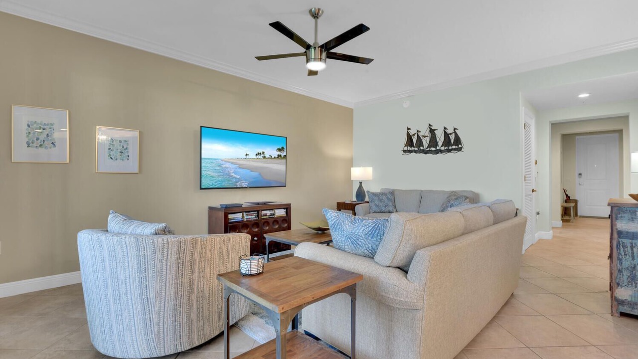 Photo of Livingroom in Royal Harbor