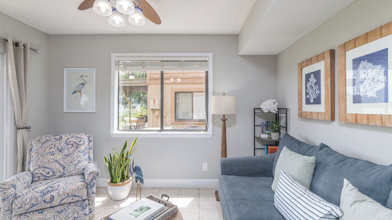 Photo of Livingroom in Shell Point