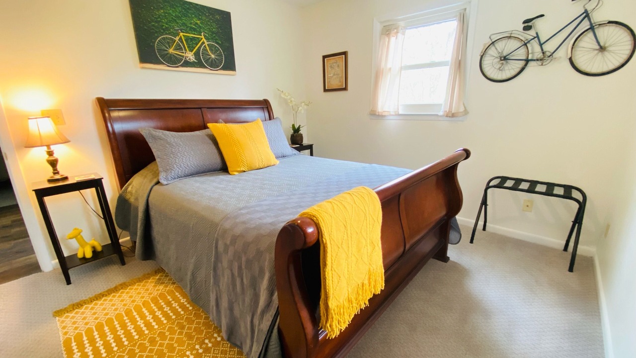 Photo of Bedroom in Pisgah Forest