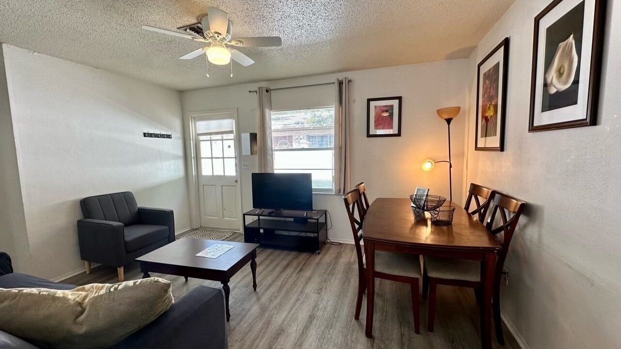 Photo of Livingroom in Pinellas Park