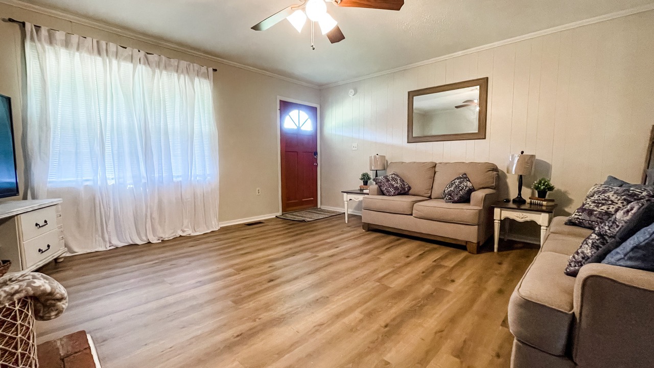 Photo of Livingroom in Ash