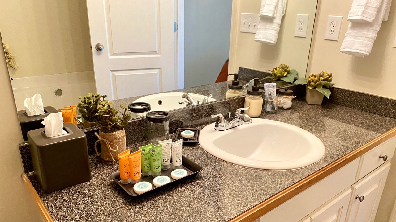 Photo of Bathroom in Winder
