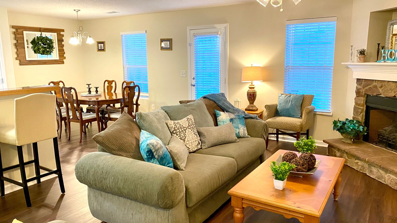 Photo of Livingroom in Winder