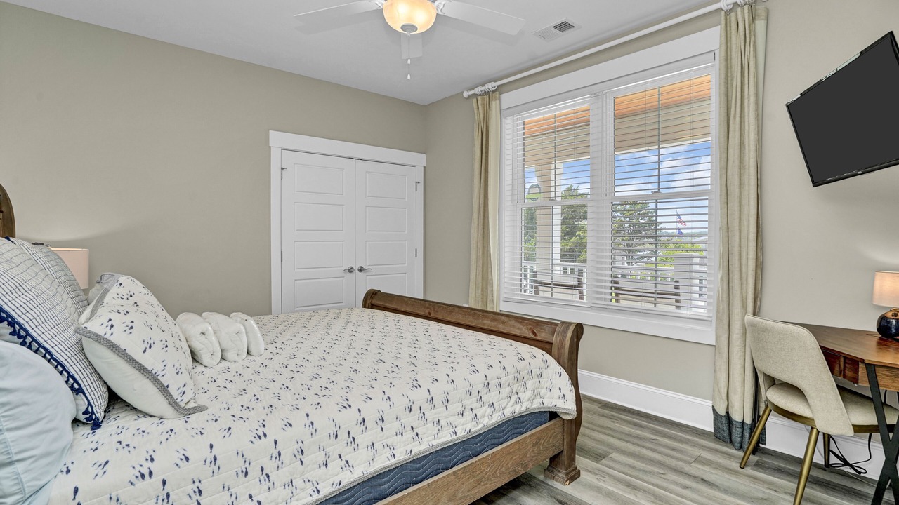 Photo of Bedroom in Inlet Harbour