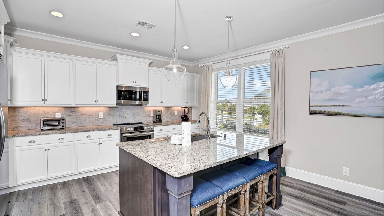 Photo of Kitchen in Inlet Harbour
