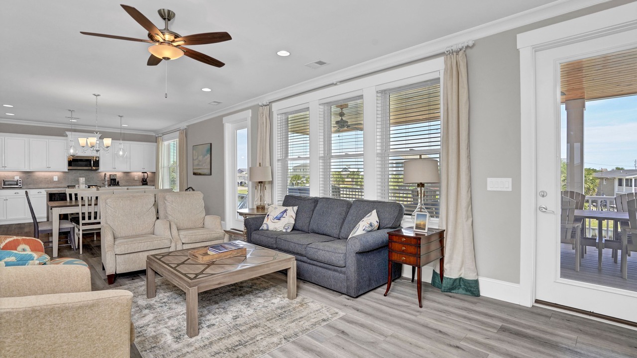 Photo of Livingroom in Inlet Harbour