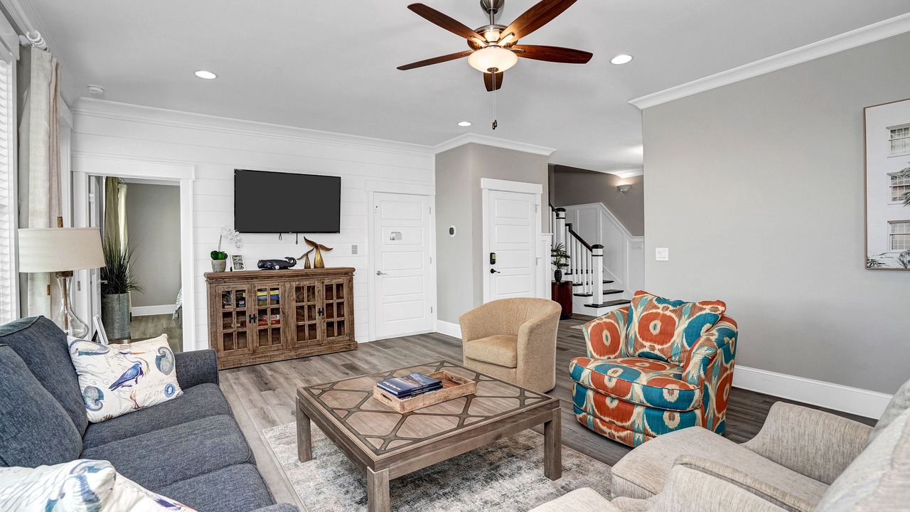 Photo of Livingroom in Inlet Harbour