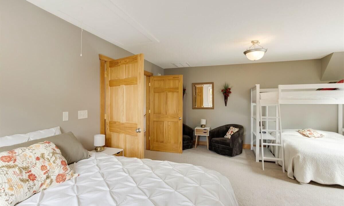 Photo of Bedroom in Pickens