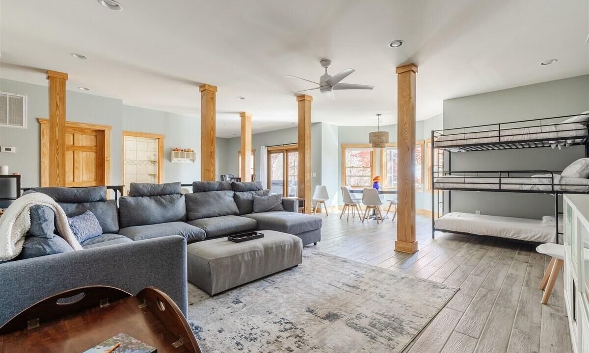 Photo of Livingroom in Pickens