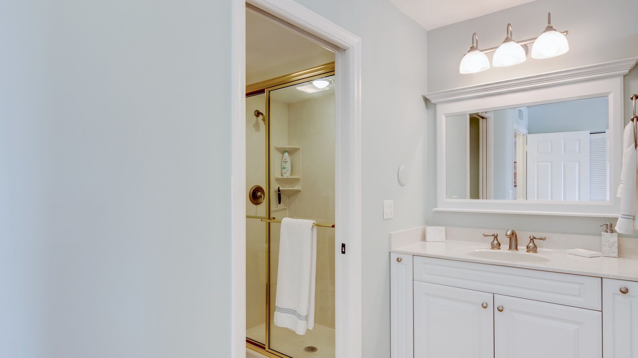 Photo of Bathroom in Central Beach