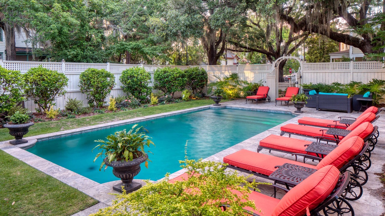 Photo of Outdoor in Metropolitan