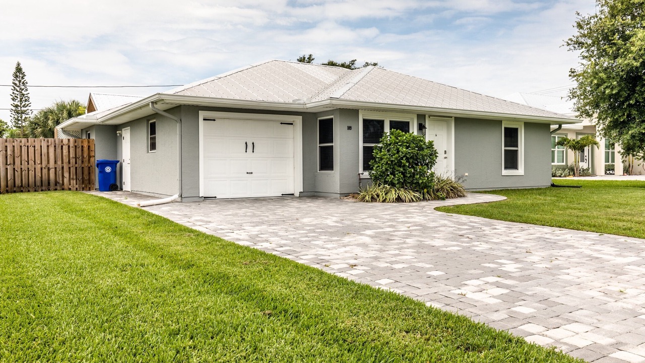 Photo of Outdoor in Sebastian Highlands