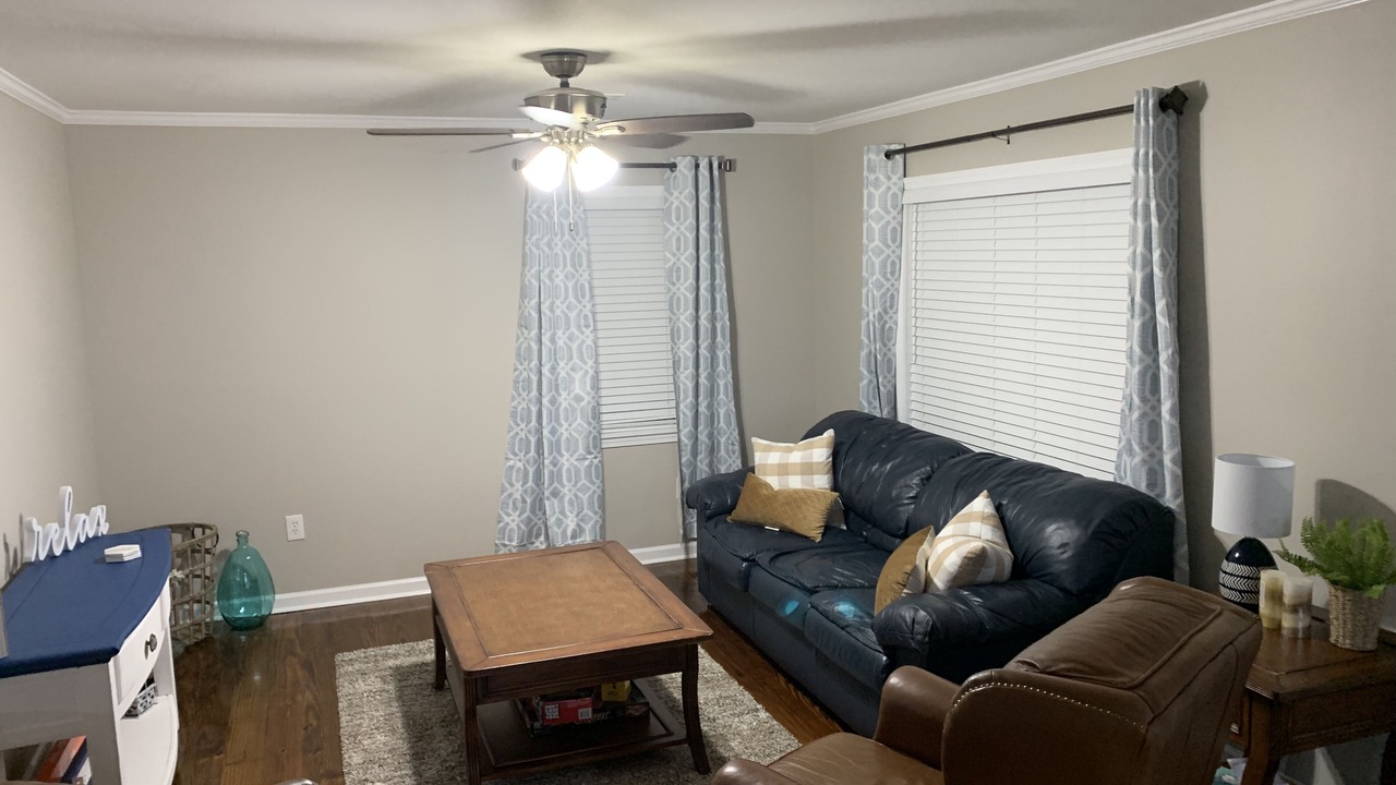 Photo of Livingroom in Manning